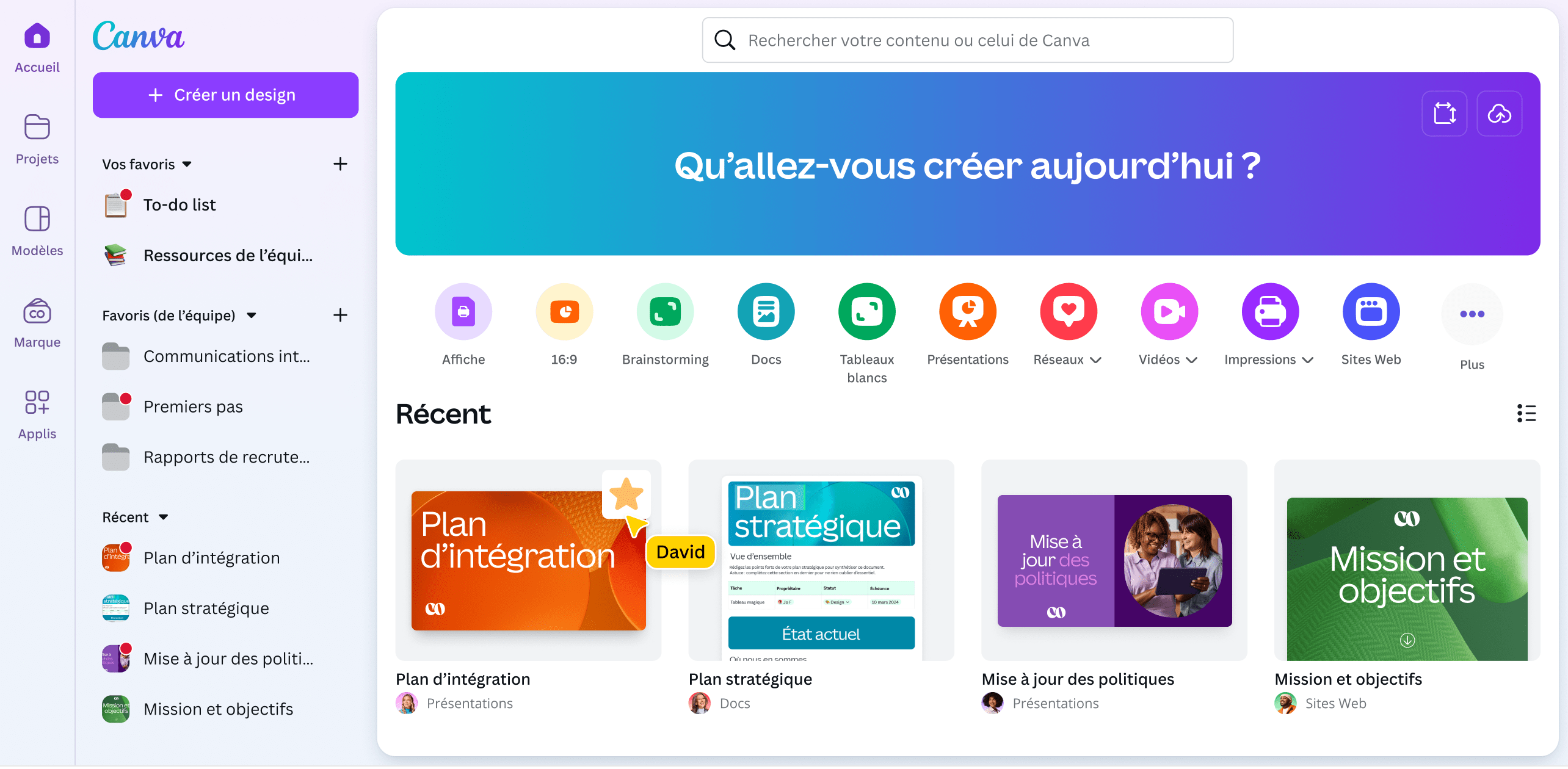 Pourquoi Utiliser Canva pour la Création de Logos ?